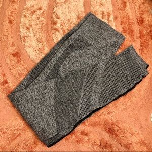 PINK by Victoria’s Secret - Grey Marl Like New Seamless Leggings